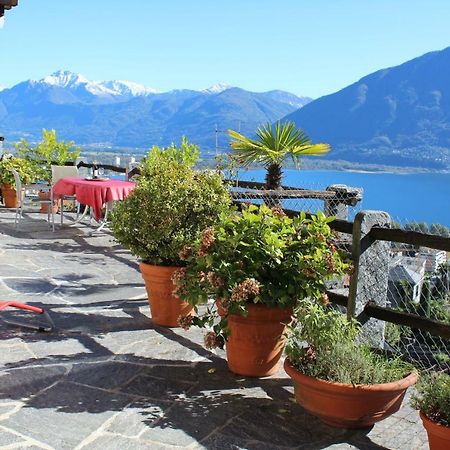 Casa Vista Lago Lägenhet Minusio Exteriör bild